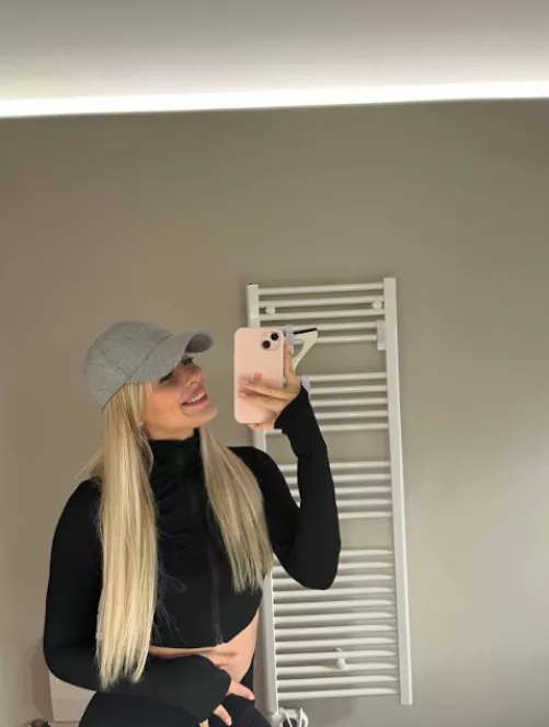 I give you a smile to get yours in return by definedbreeder294