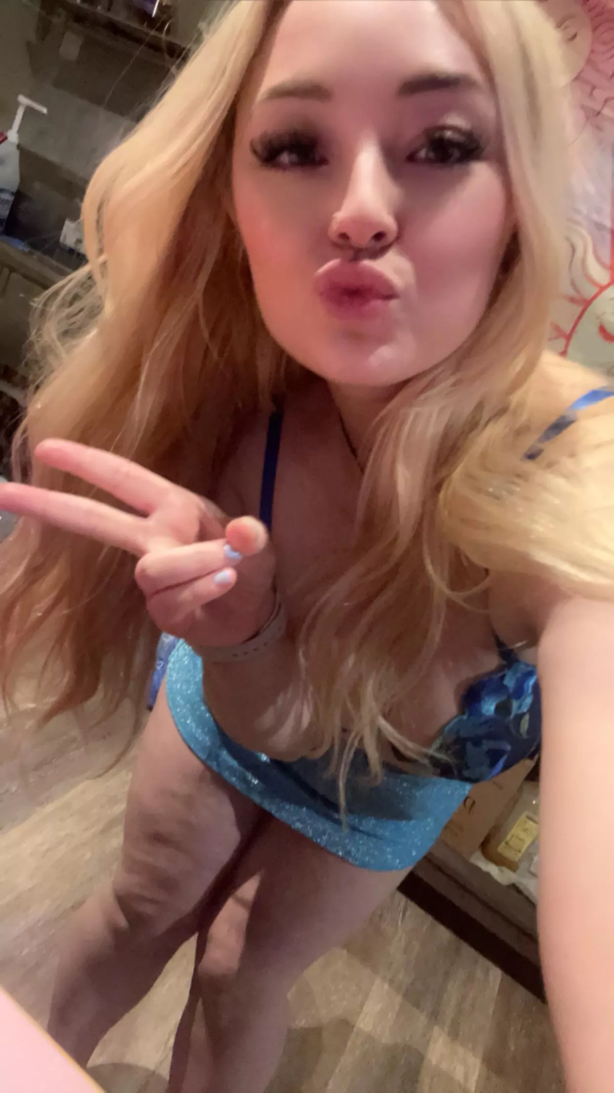 I look just like a mermaid when I wear blue. posted by Killer_Ladki