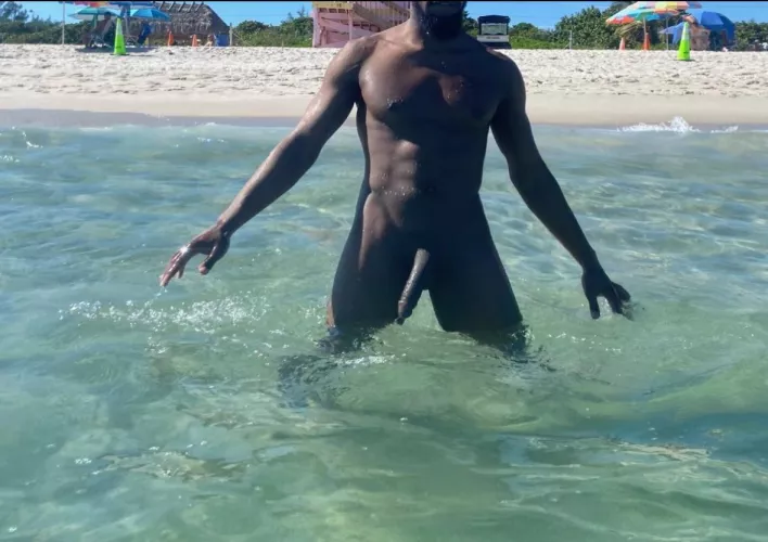 I love a long day at the beach 😀 by geojude