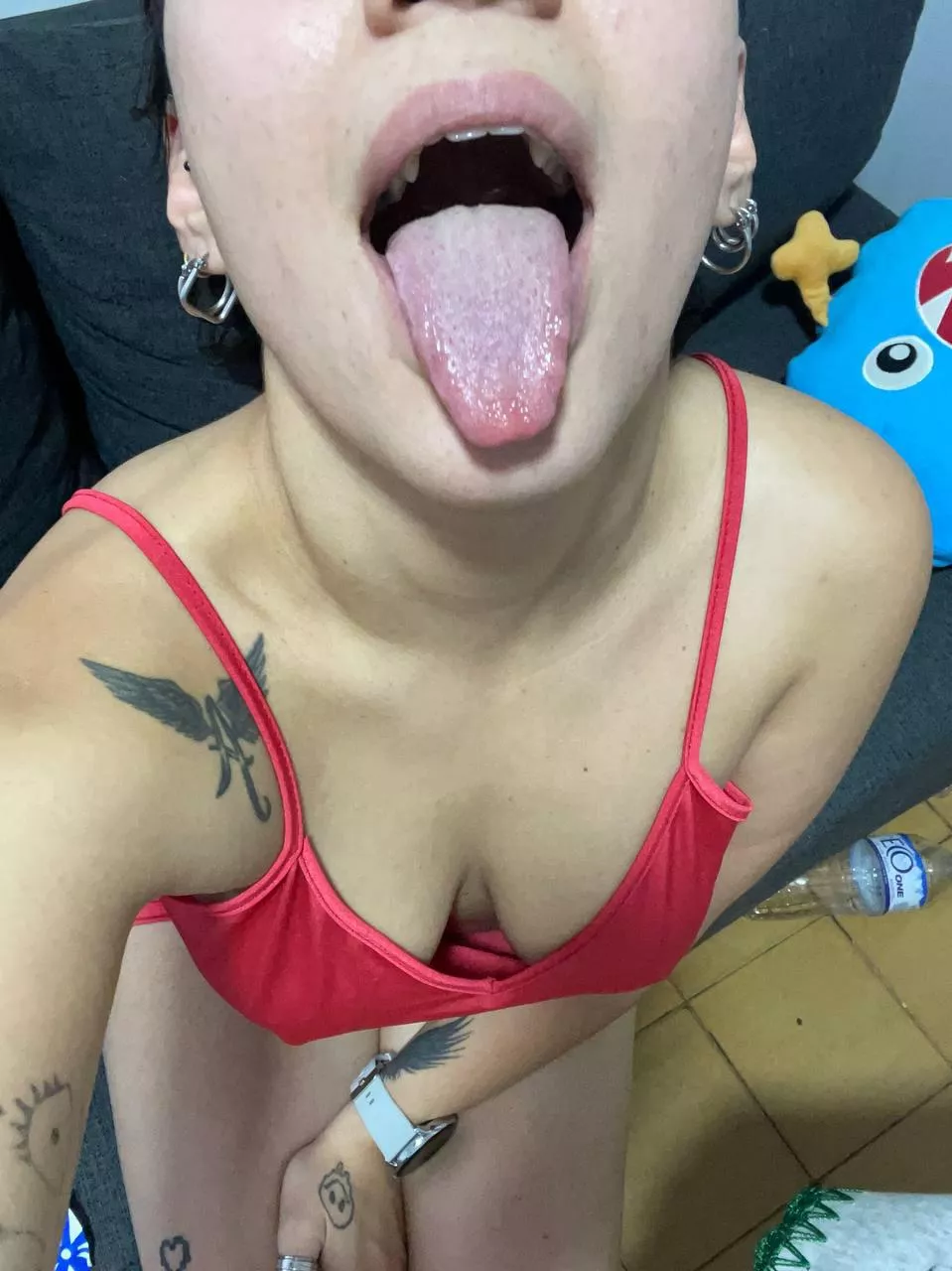 I would love your dick here! posted by SexyRoxy666