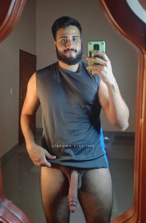 If you zoom in you can see the drop falling 😏🥵 if you want I'll let you clean it with your tongue by Brown-Eyes-1999