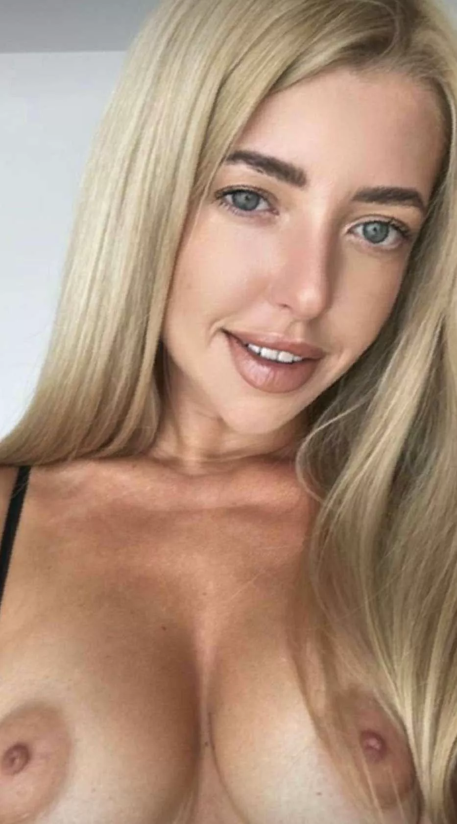 Im happy when I post my boobs on the Internet posted by hepDinghy