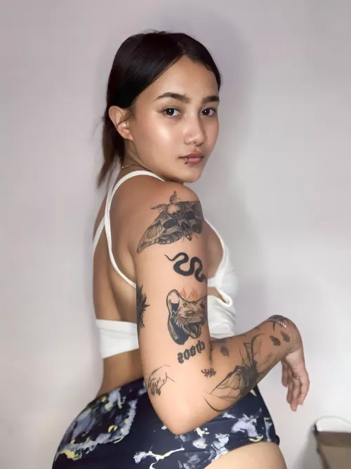 I'm wondering if males actually like this type girls by thesuddenallergy