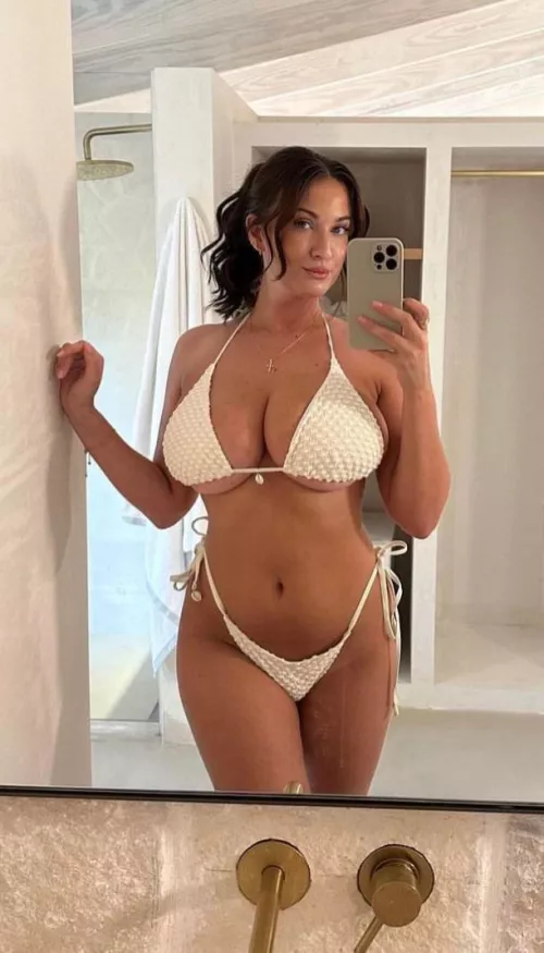 In the bathroom by SecondSilence69