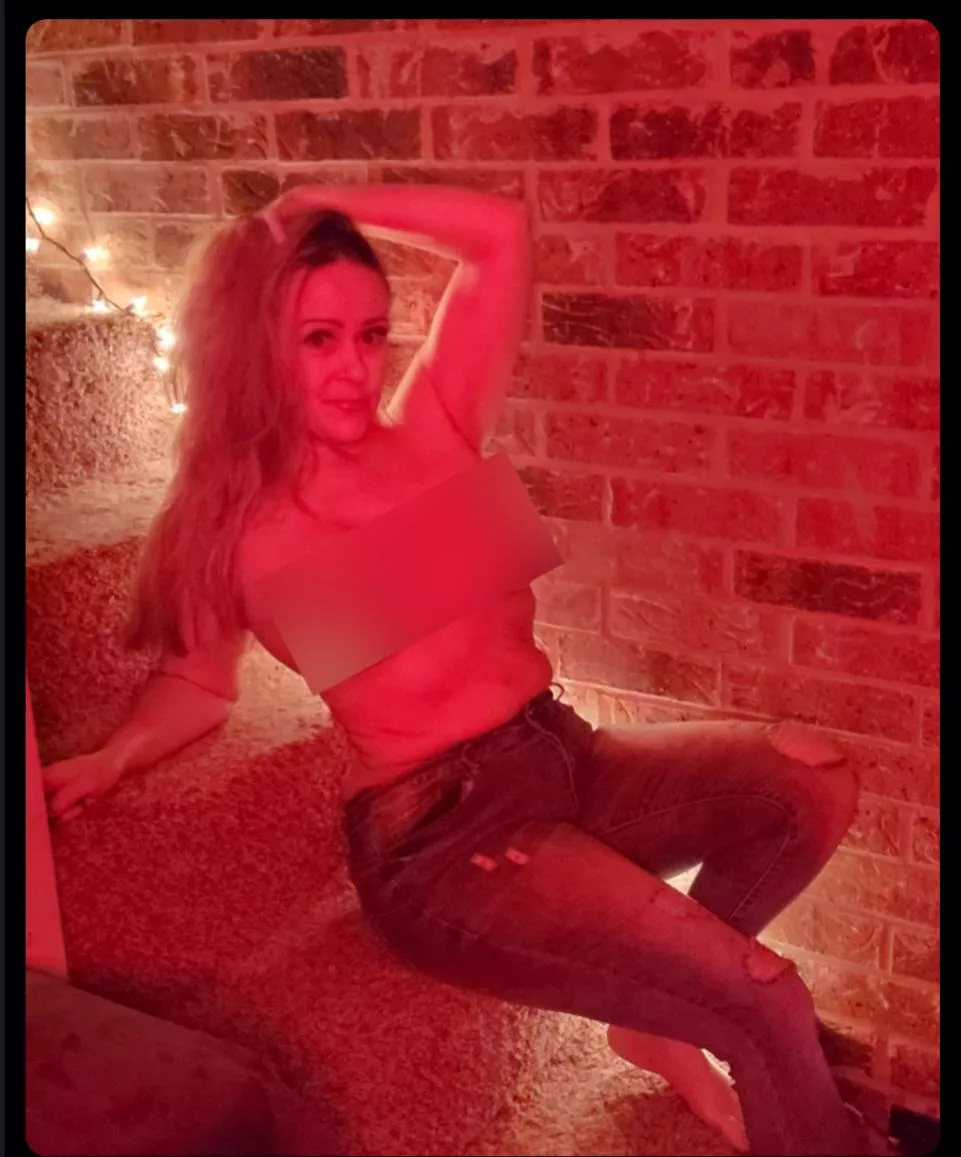 It's Friday night What are we doing posted by Lady_Leoxxx