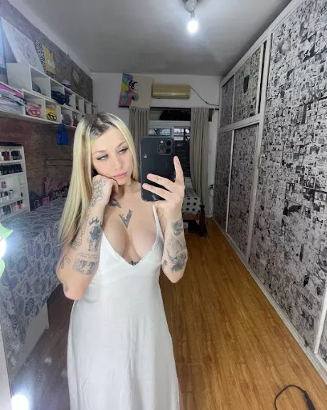 IUTR hottie posted by cooperationapples