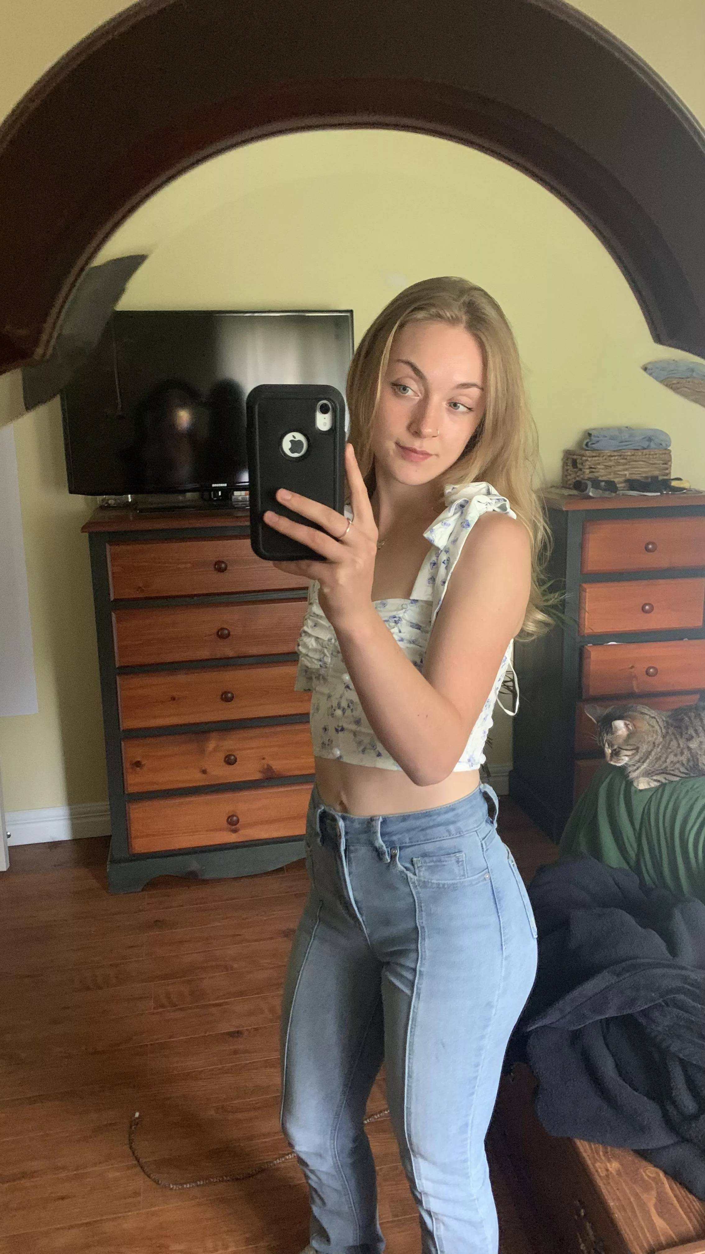 looking good on my tight body posted by Eloise_ML