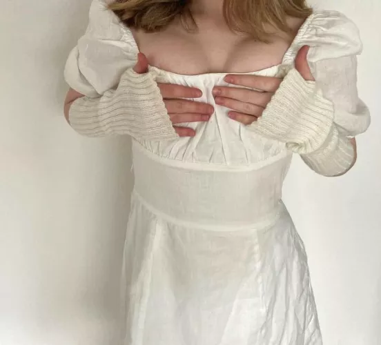 Massage them please ? by piafavasz