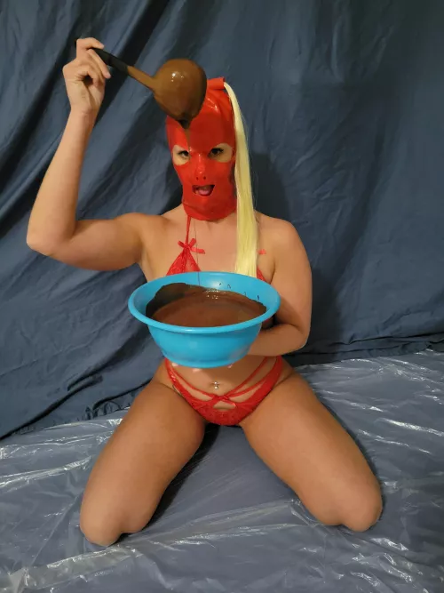 Message me to see this full 20 min video of getting covered in chocolate and pies! Not to mention I get really horny! 😍 by lowcountryWAM