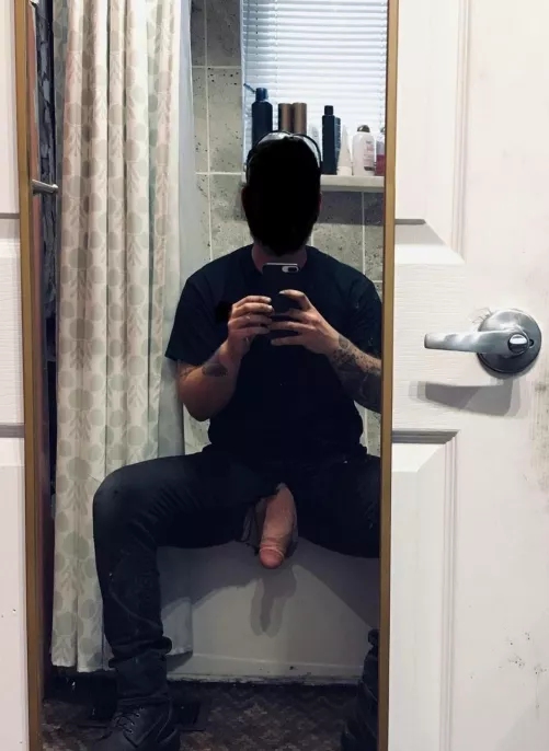 Ripped my damn pants at work by bigdicknoface