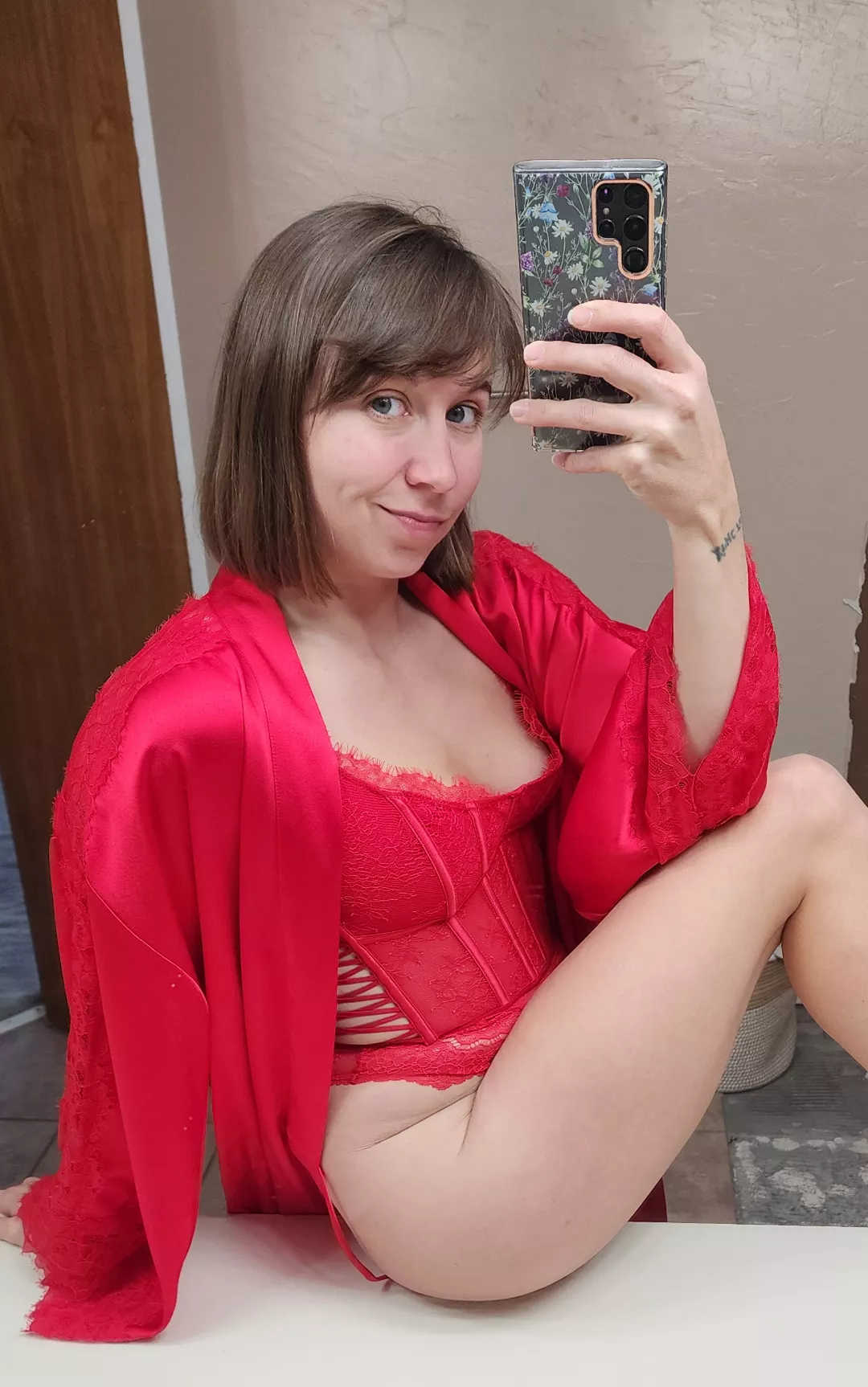 Roll out of bed and feel fabulous. posted by HopeHotwife