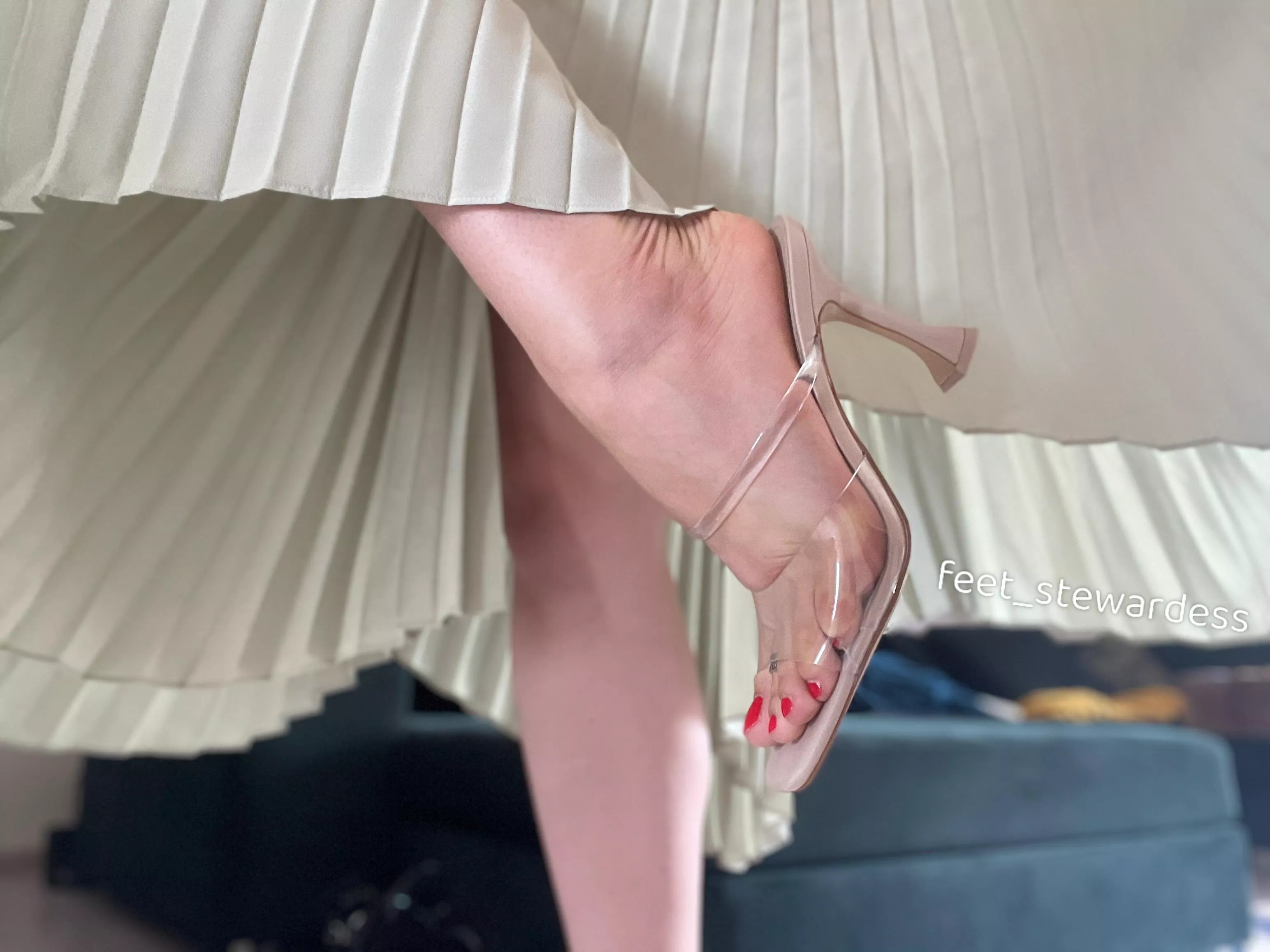 Sheer spring heels! posted by feet_stewardess