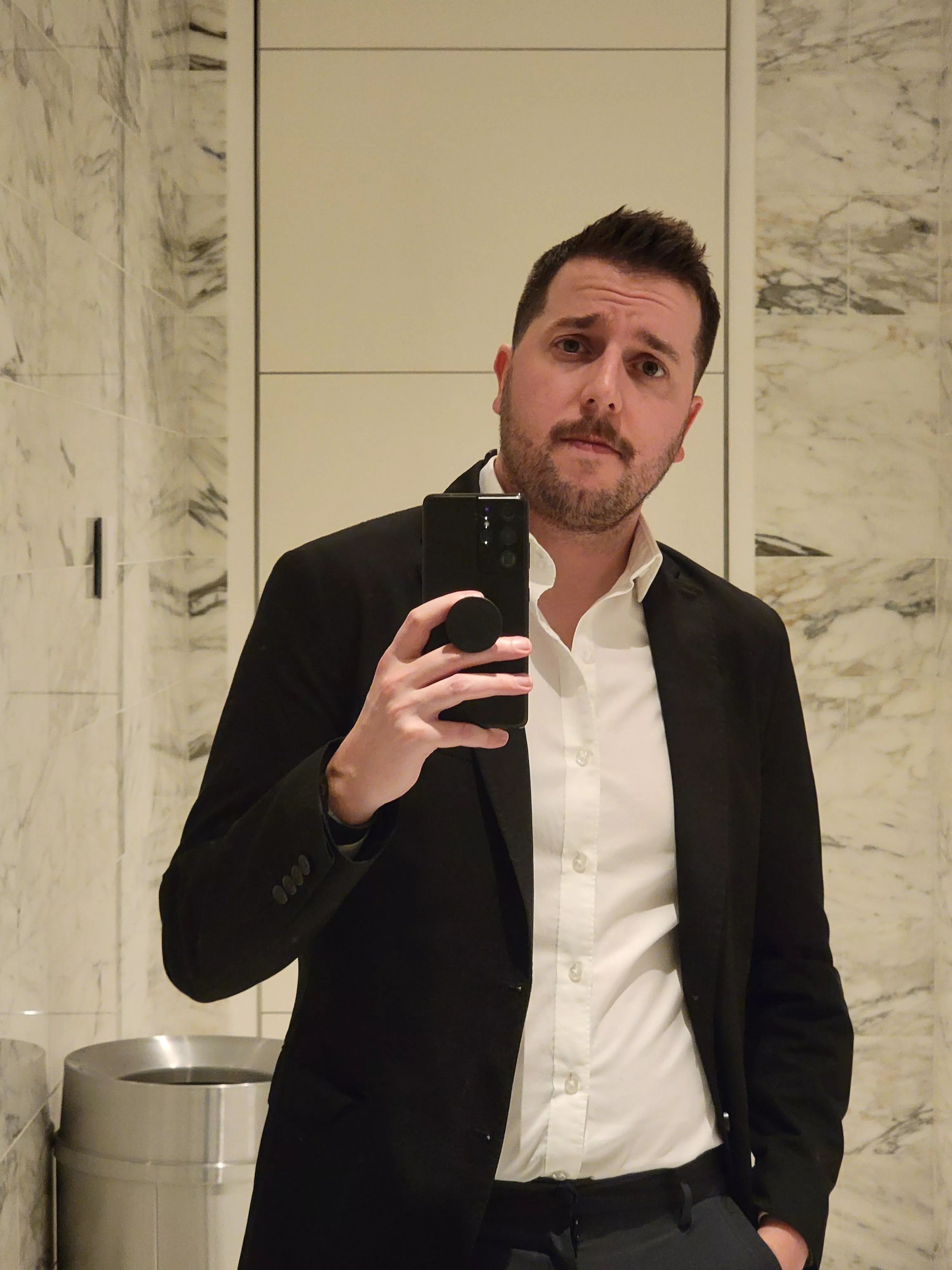 Sorry for the mirror face posted by newm1070