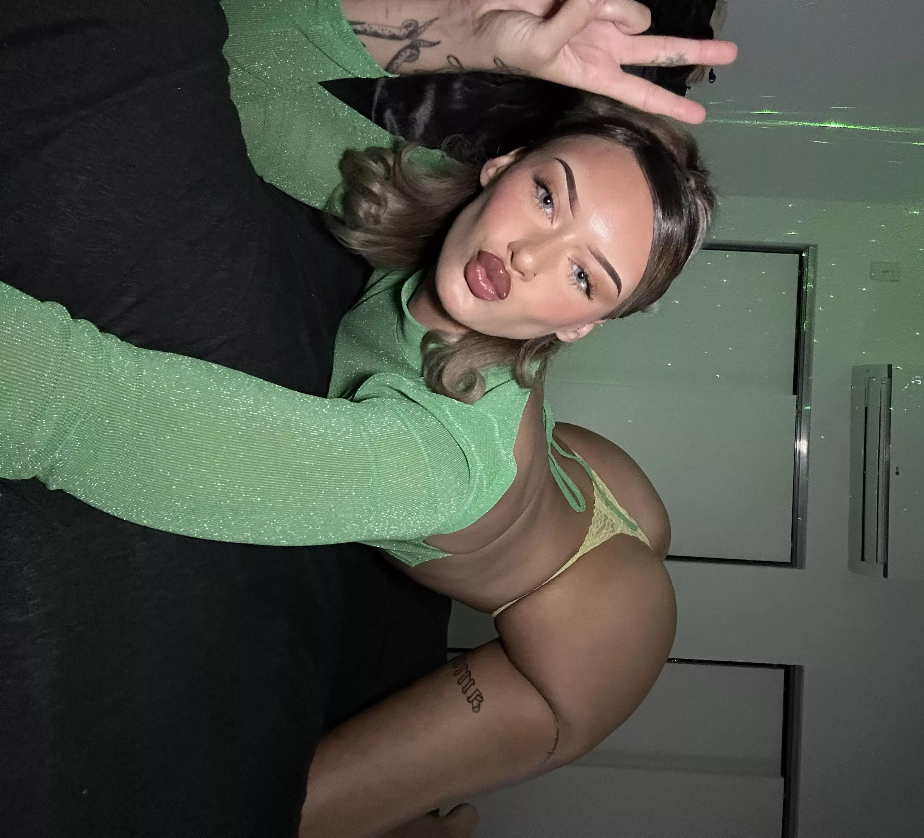 Spank ready posted by thickbaeee