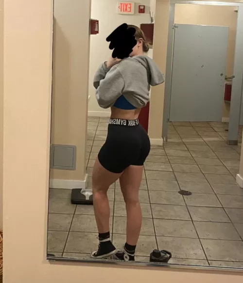 Today’s post lift pump 😋🍑 [f] by hornyhamburglar