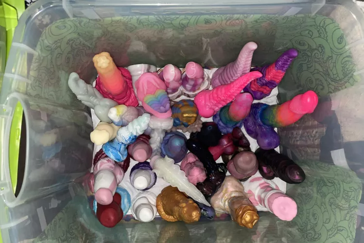 updated Box™ pic, takin a lil break from adding to it 😂😅 by tomoe-chan