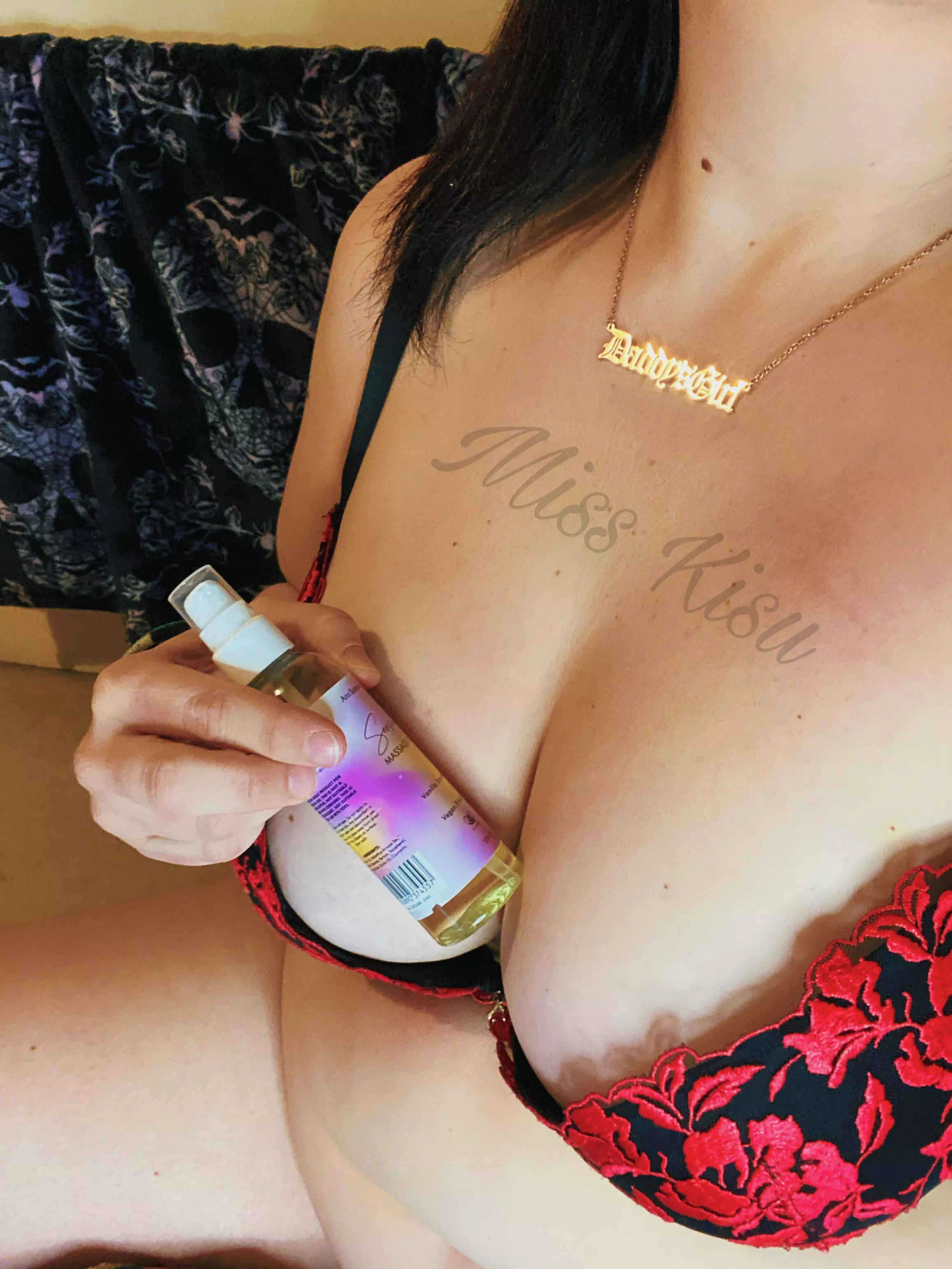Wanna see me get oily posted by MissKisuKitty