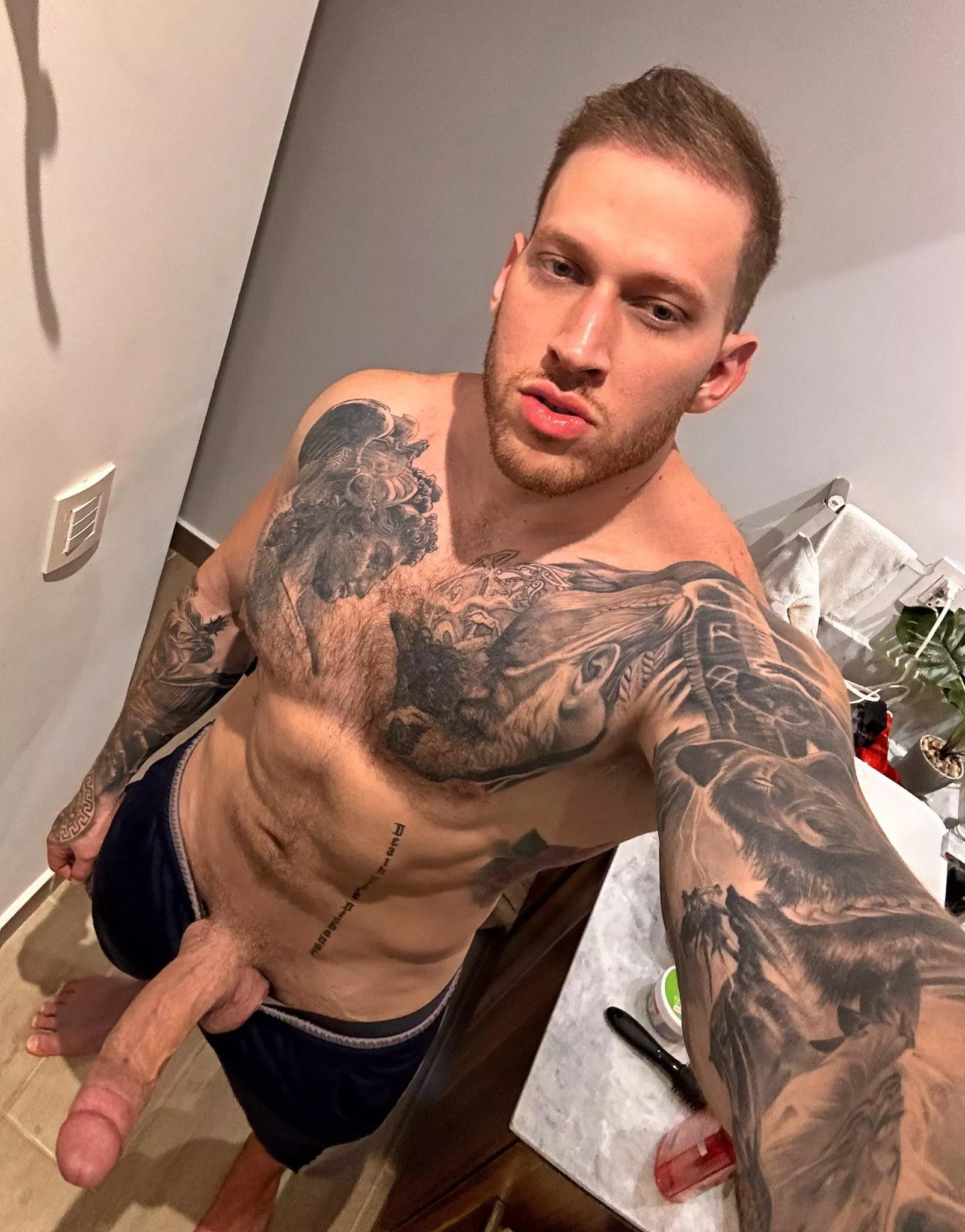 Who likes my eyes ? posted by centaurguy