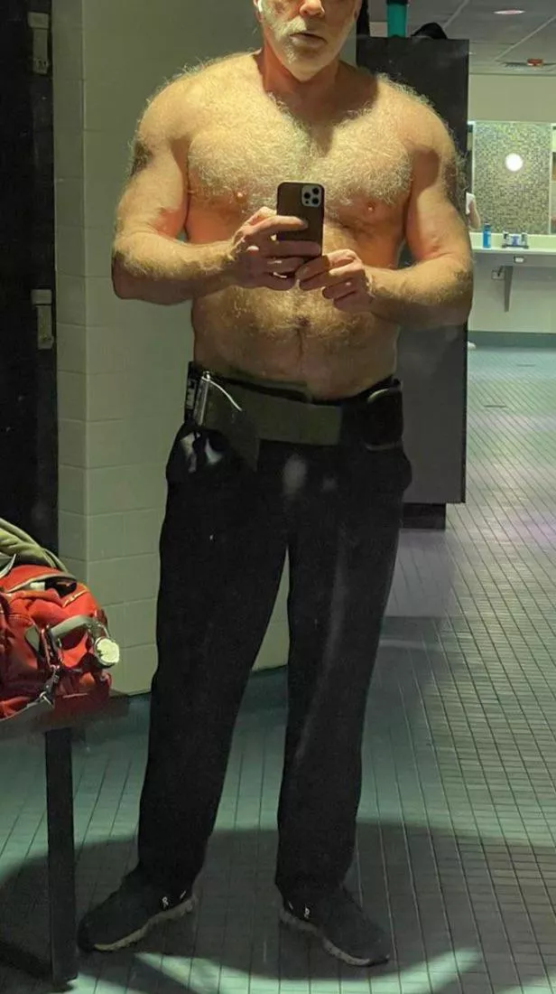 66yo gay “dad” looking for NYC bodybuilder training partner posted by U_R_THE_WURST