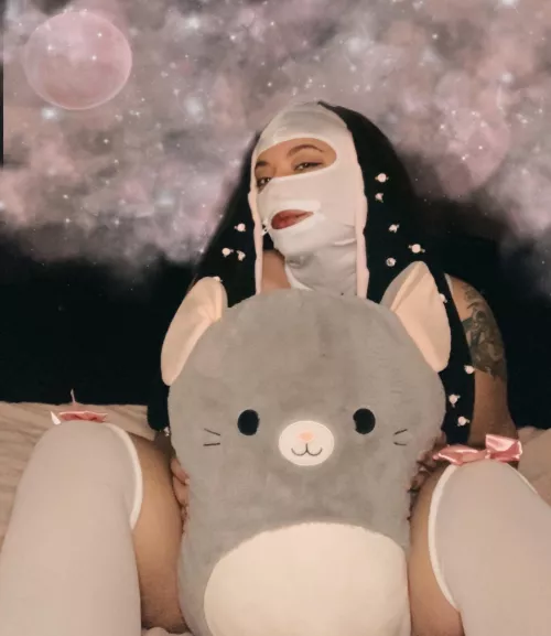 Come cuddle with me and Mimi🩷✨ by CarvedCurvy