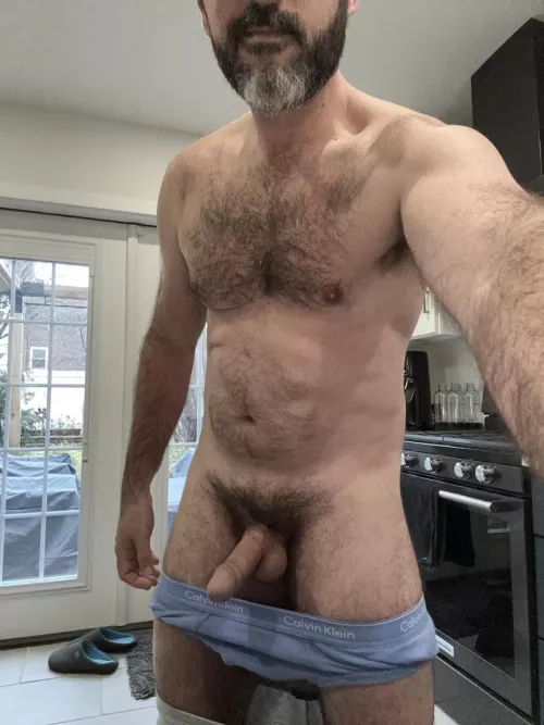 Confidently hairy dude ;-) by HairyShowoff81