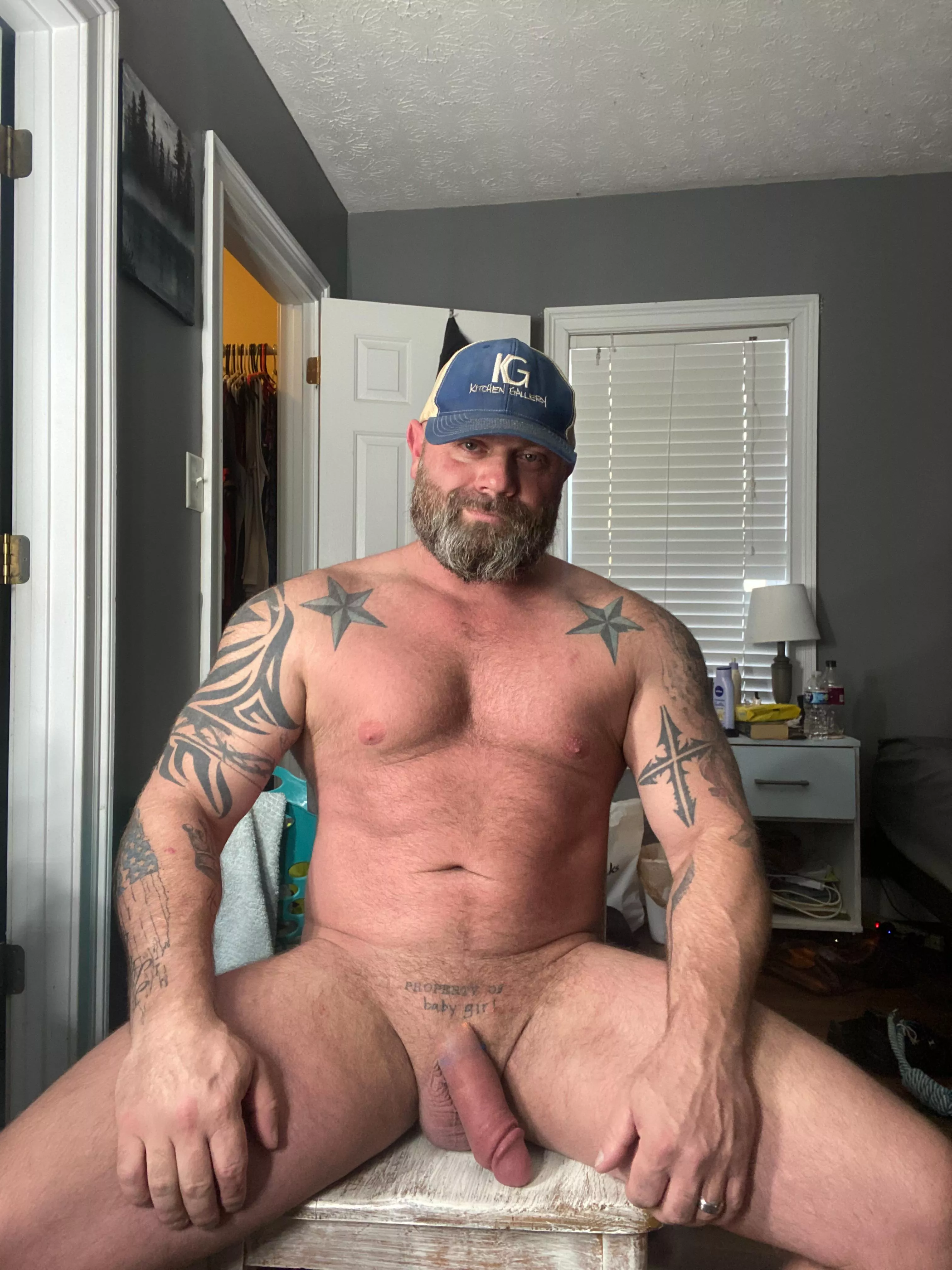 Crawl to me (40) posted by Wooddaddy47