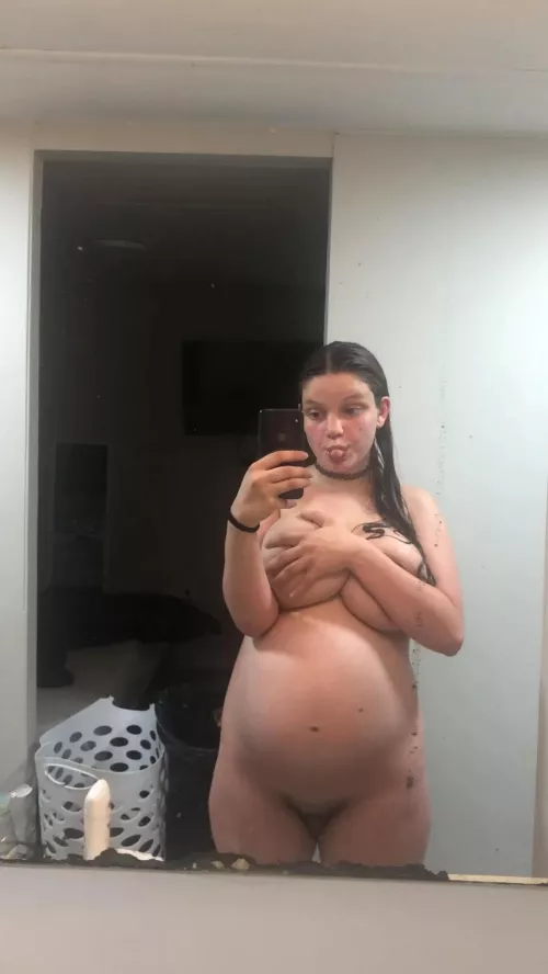 Do I look any fuckable? by Emergency-Spell-3161