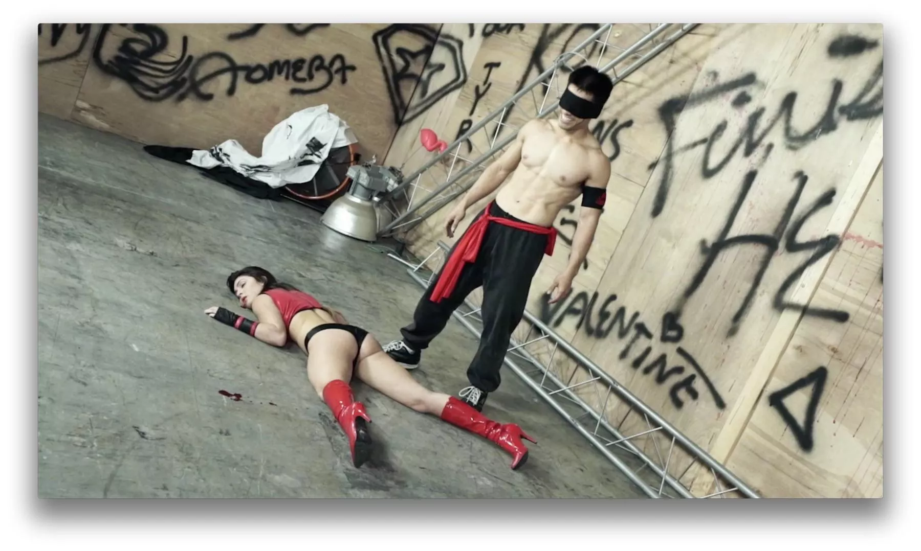 Heroine down! posted by nightendless