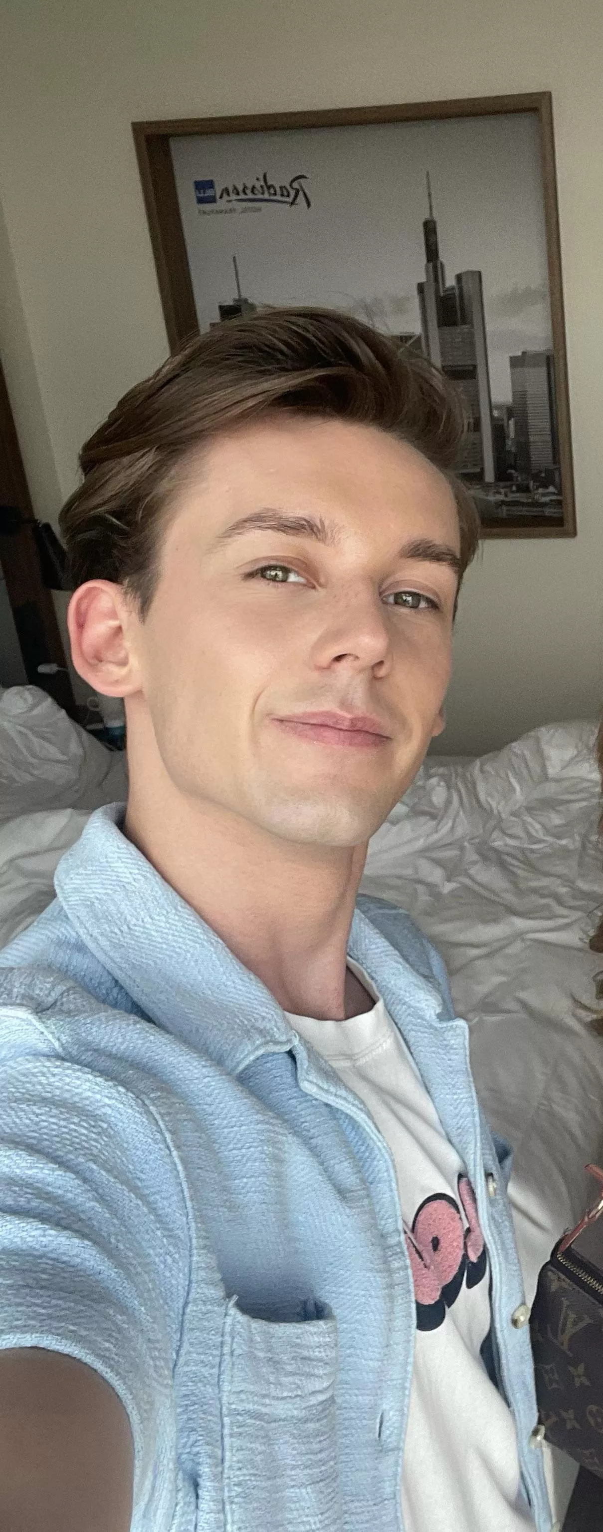 Hey 👋🏼 posted by Fit-Act4849