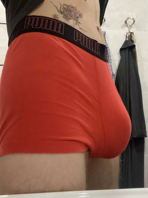 heyyy! im new here🫣 by Important_Square940