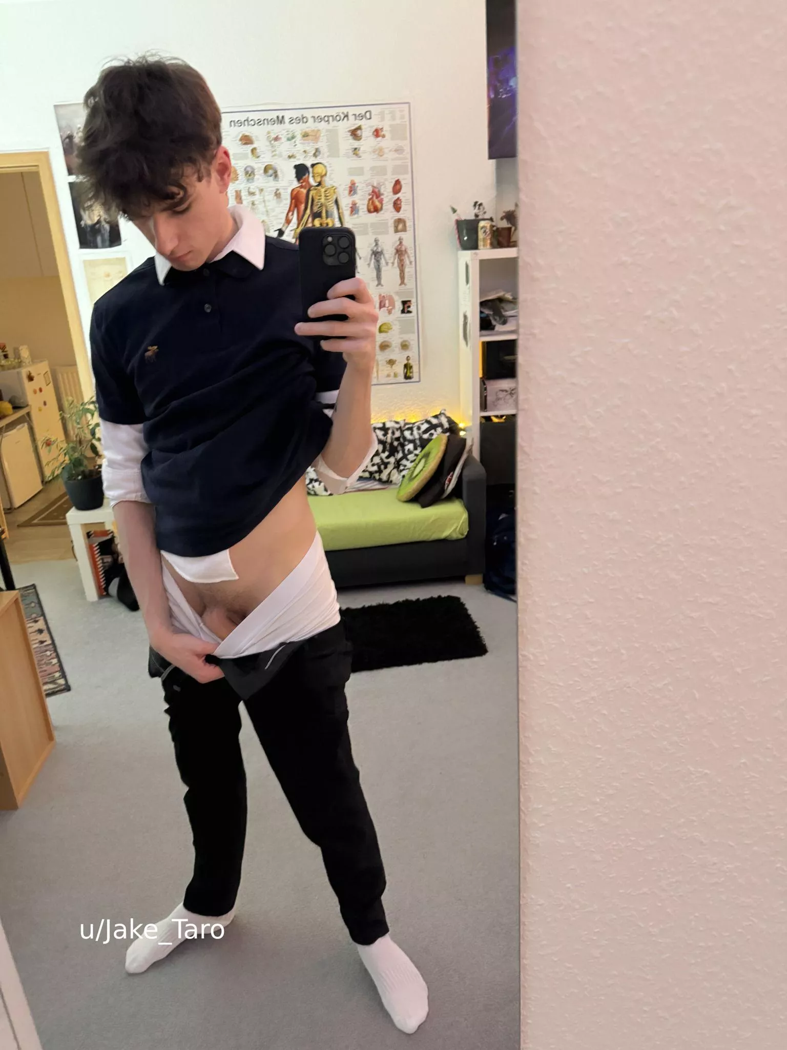 just came back from school, very stressful, now relaxing 👀 posted by Jake_Taro