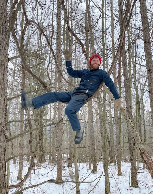 Just hanging out in some old grape vines 🐒 by back2natureboys