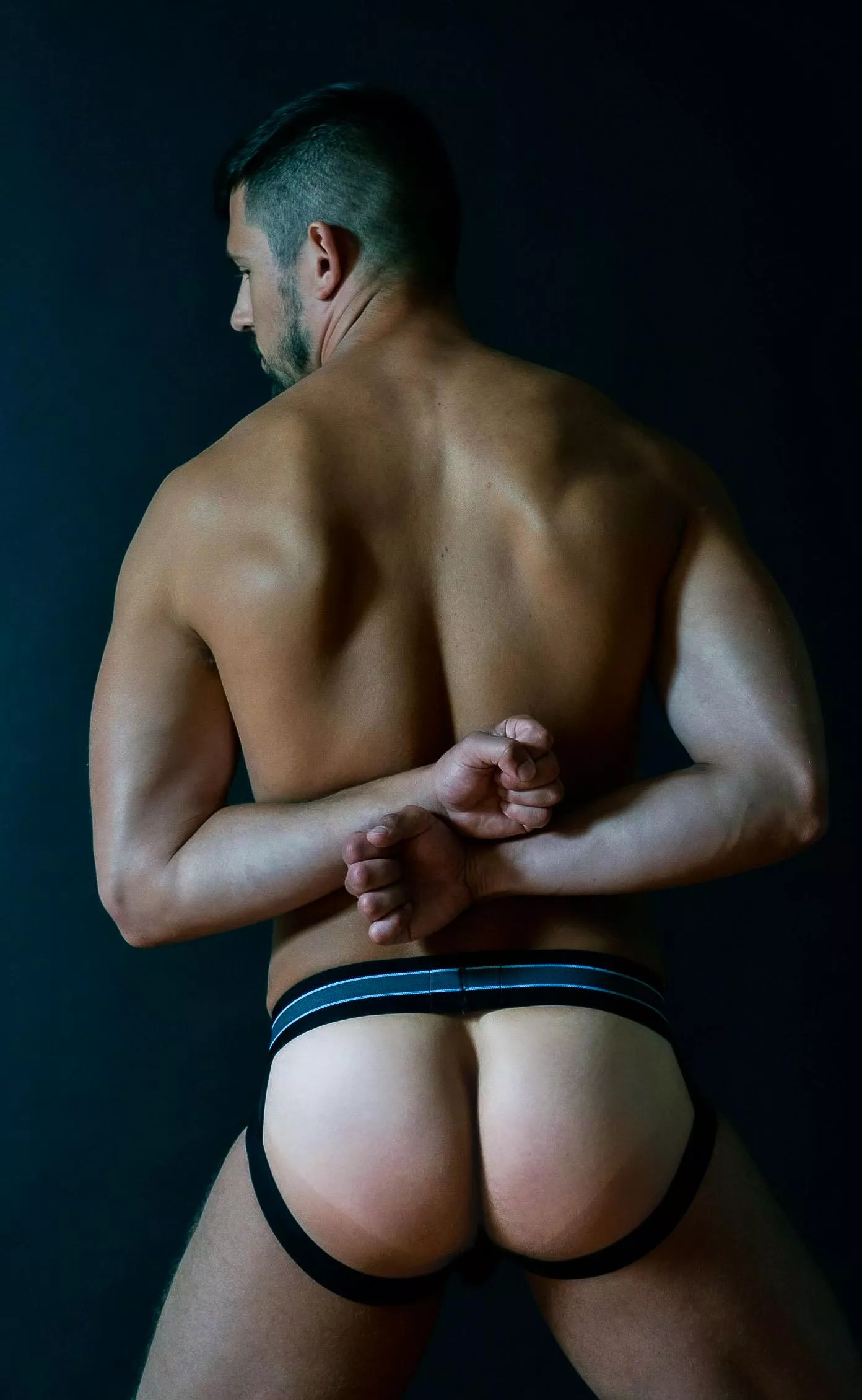 Love wearing my jockstrap while tops share me posted by DashQuemaXL