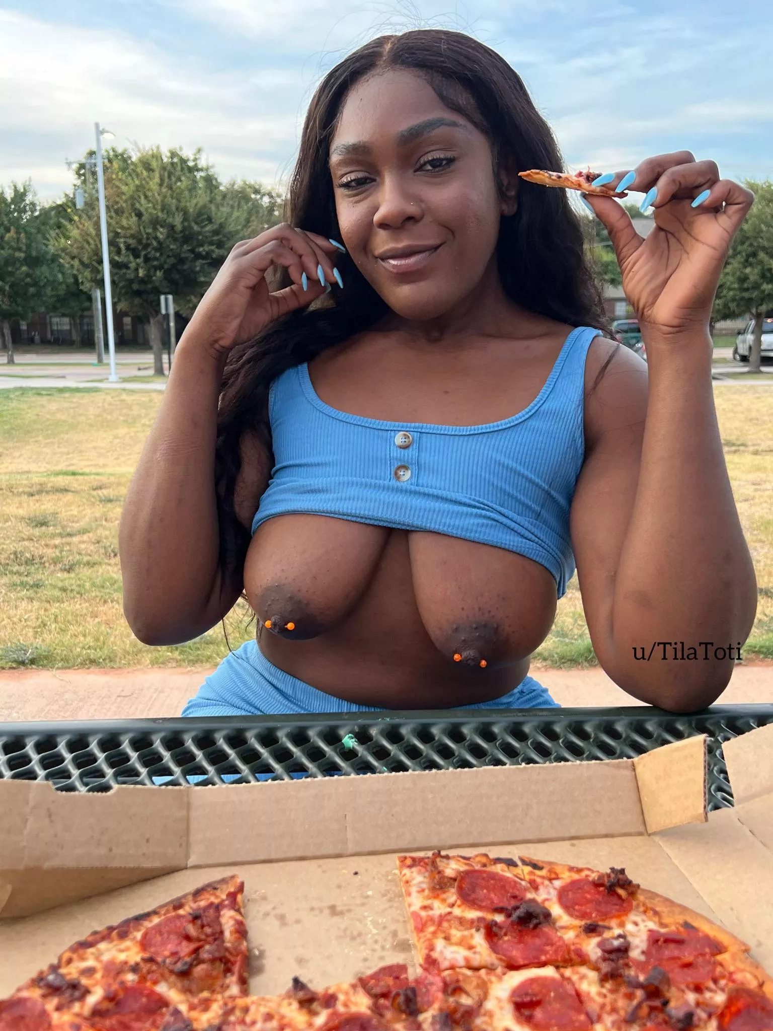 Me or the pizza? posted by TilaToti