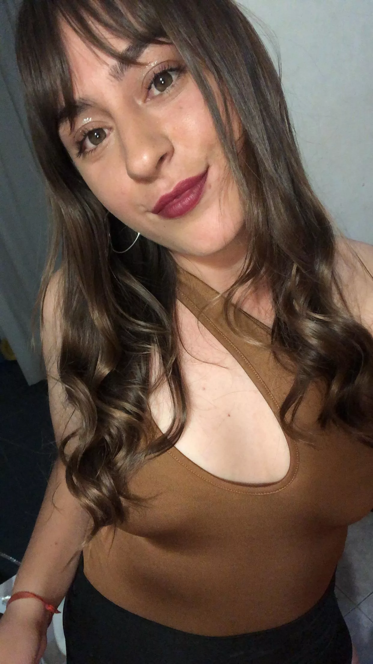 my shirt has a big neckline posted by Joana_fox