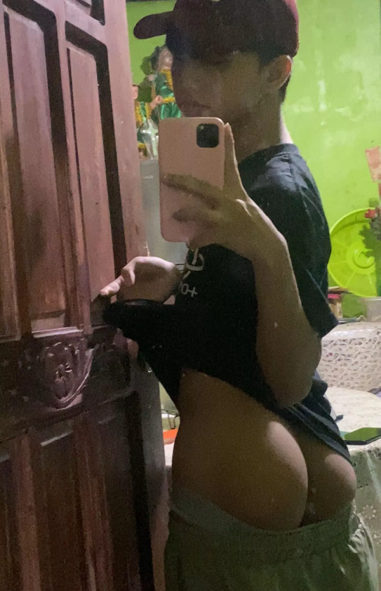 ooop posted by elyyys444