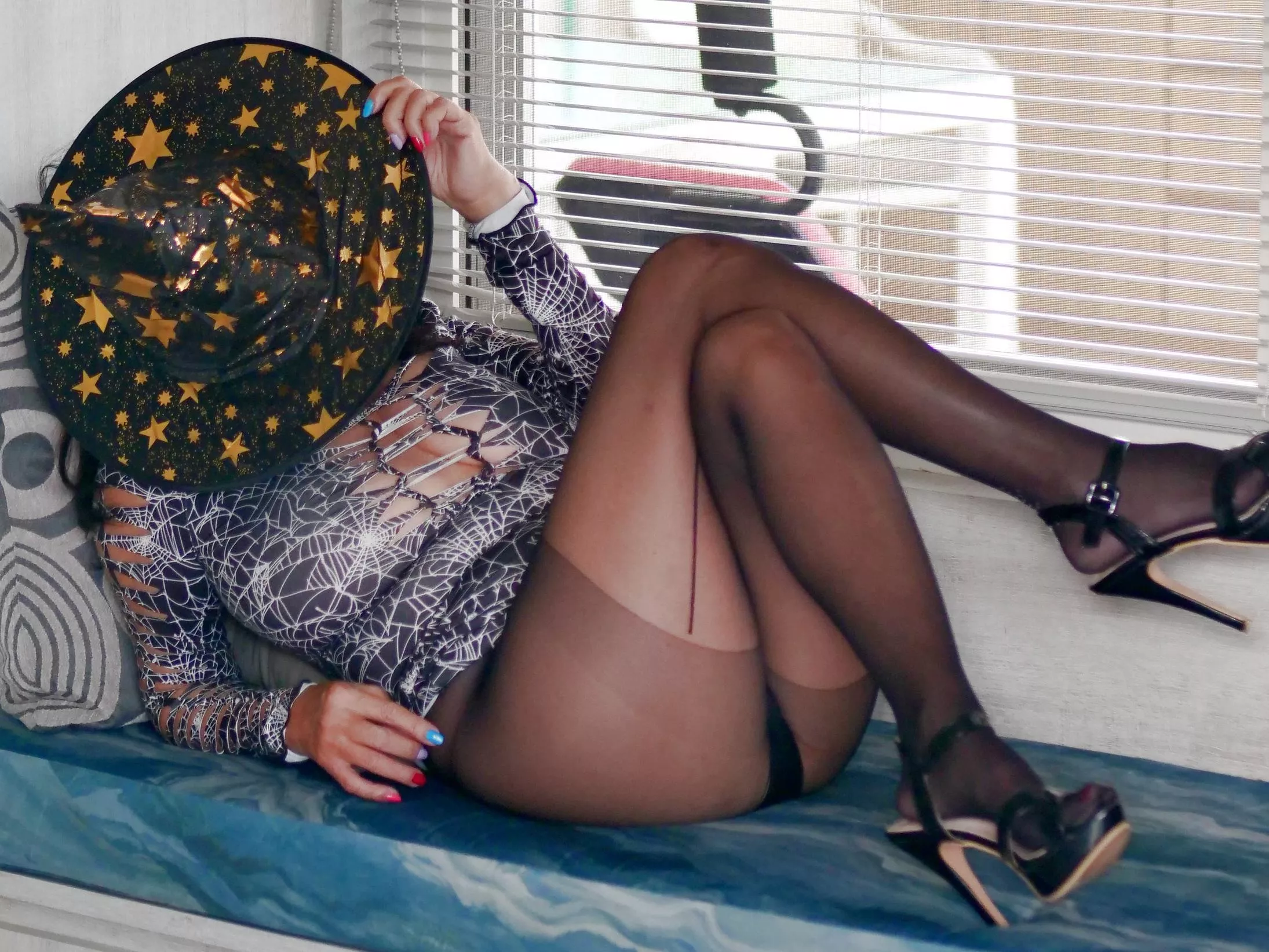 Pantyhose Halloween 🎃 posted by SexyChilli_sg