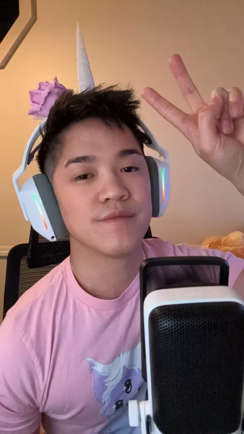 Placed Masters 2 in my support comp on OW2. Guess my main? 👀 by thestequel