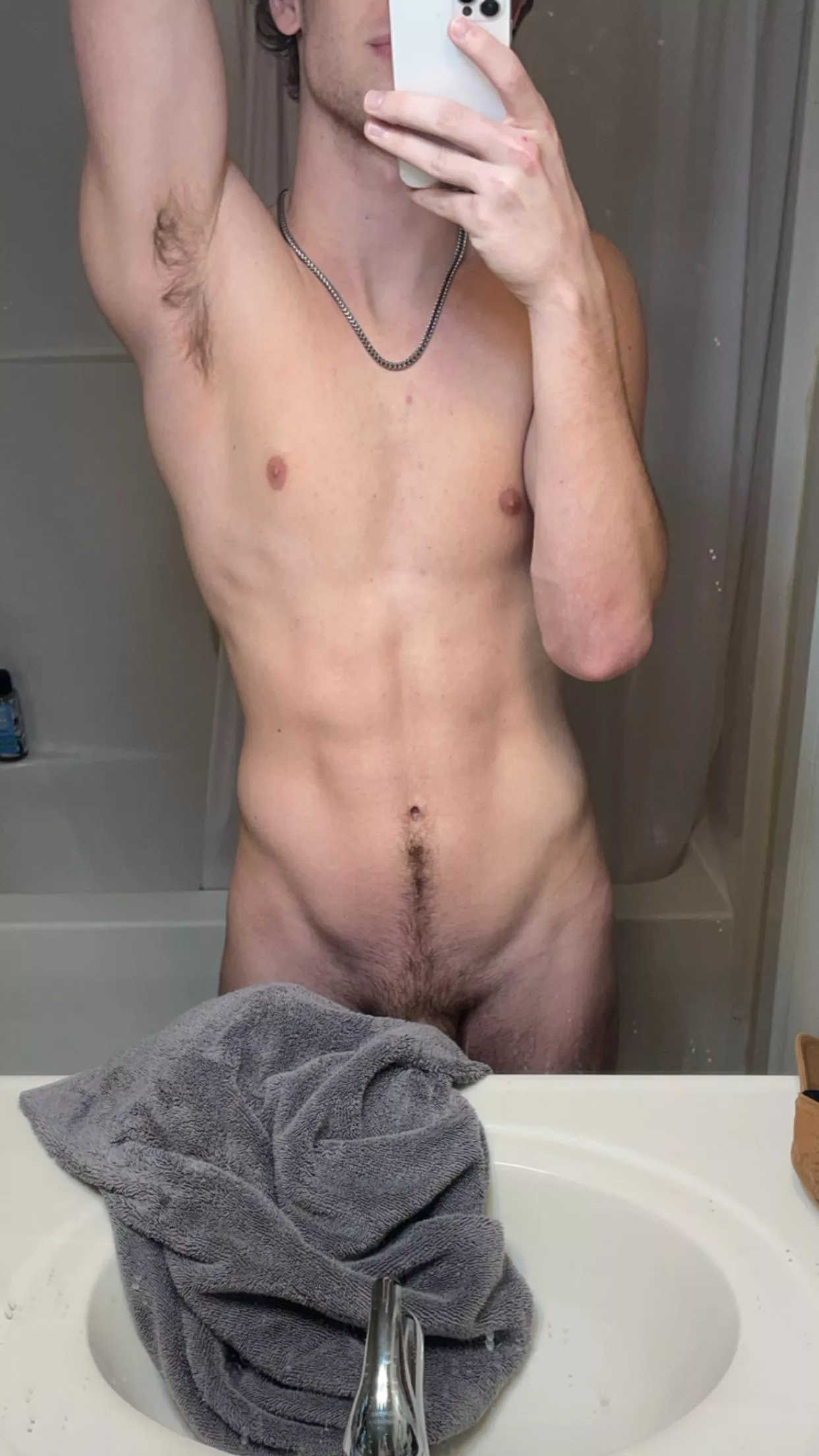 Sniff these 19 year old pits posted by DryConference9423
