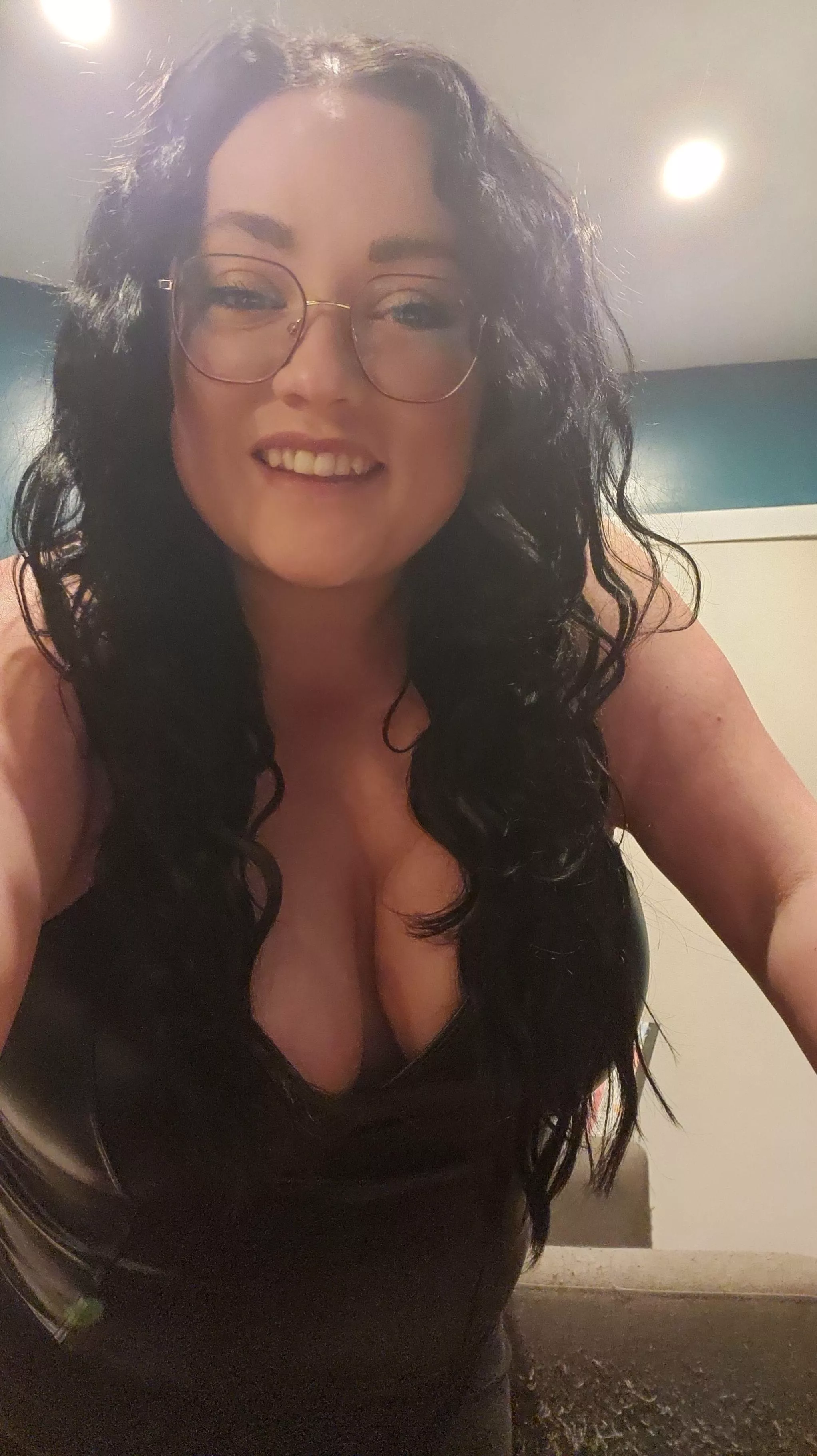 Too much cleavage for a second date with an older guy? posted by Jaded-Room3602