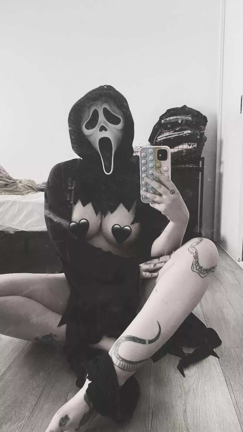 What’s your favourite scary movie? posted by LycandopeJ