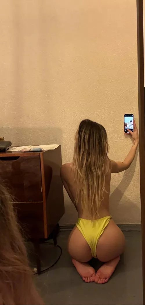 Where would you drop your load, my teen booty or my feet? by Ideadobby