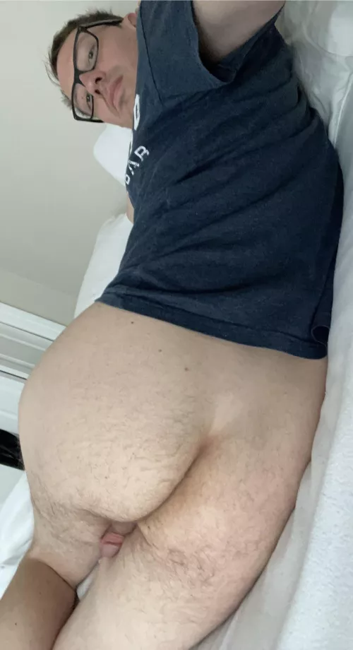 Who’s saving to their phone? by ayercam