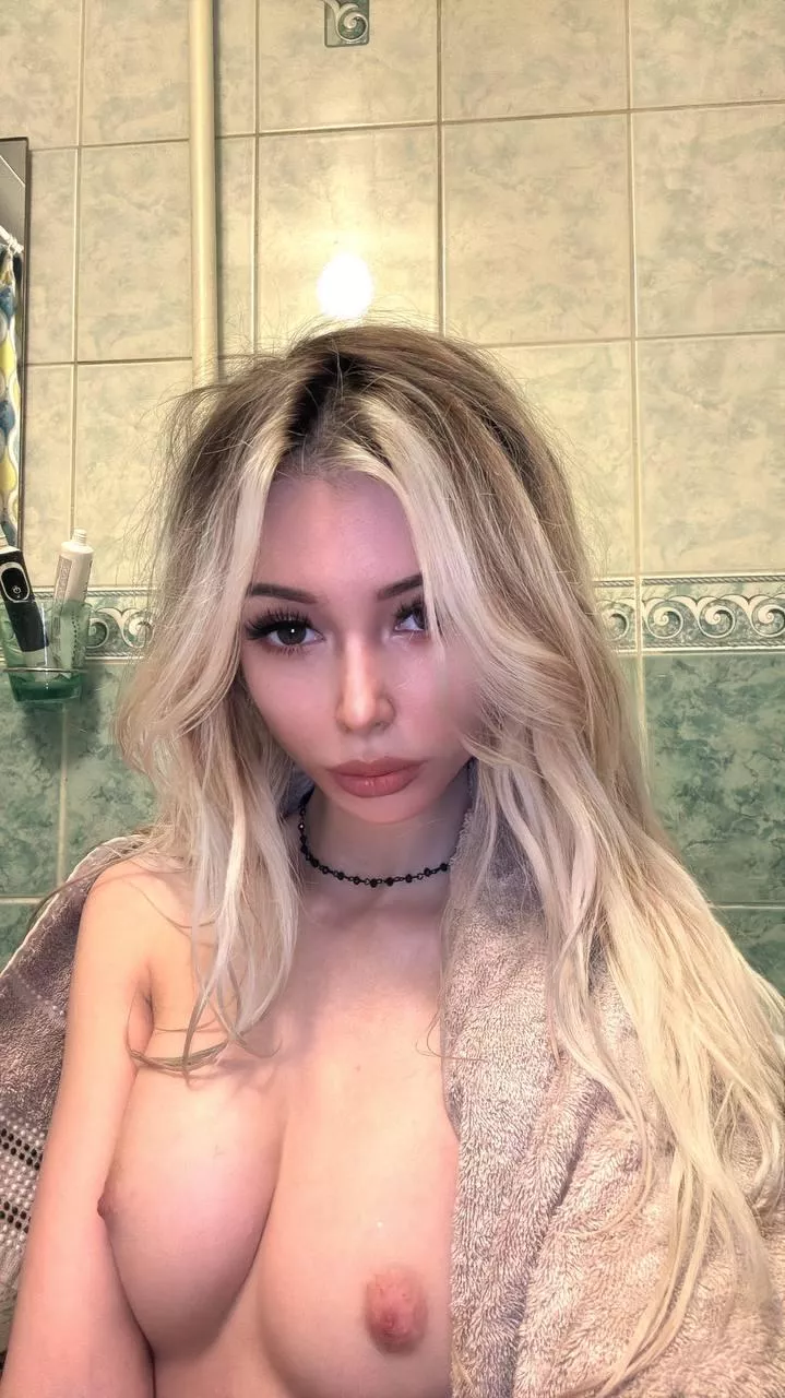 You'd get these type of selfies if we were snap friends posted by Ideadobby