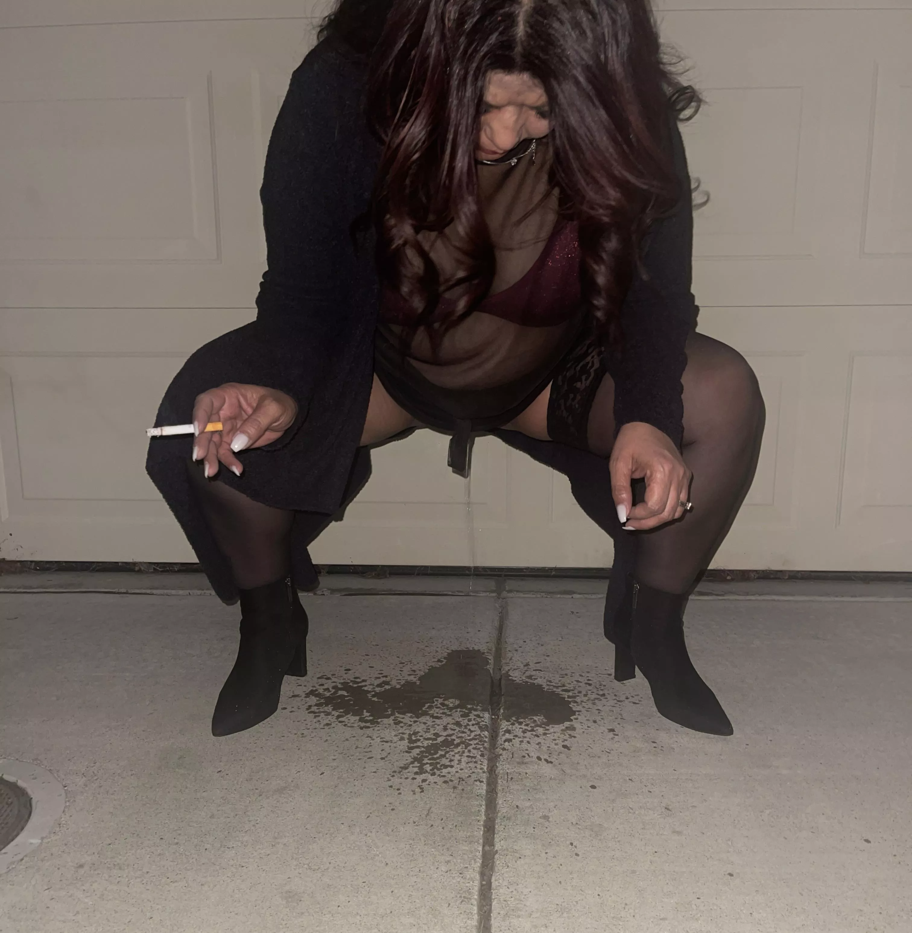 Your face should be under me posted by therealthicksexymilf