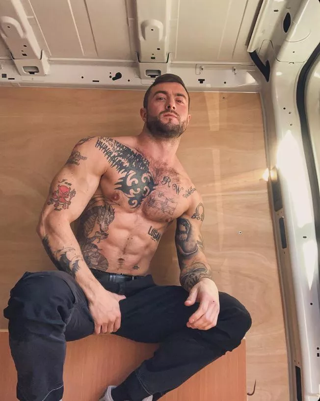 (30) who’s joining me in the back of the van 😈 posted by James567326