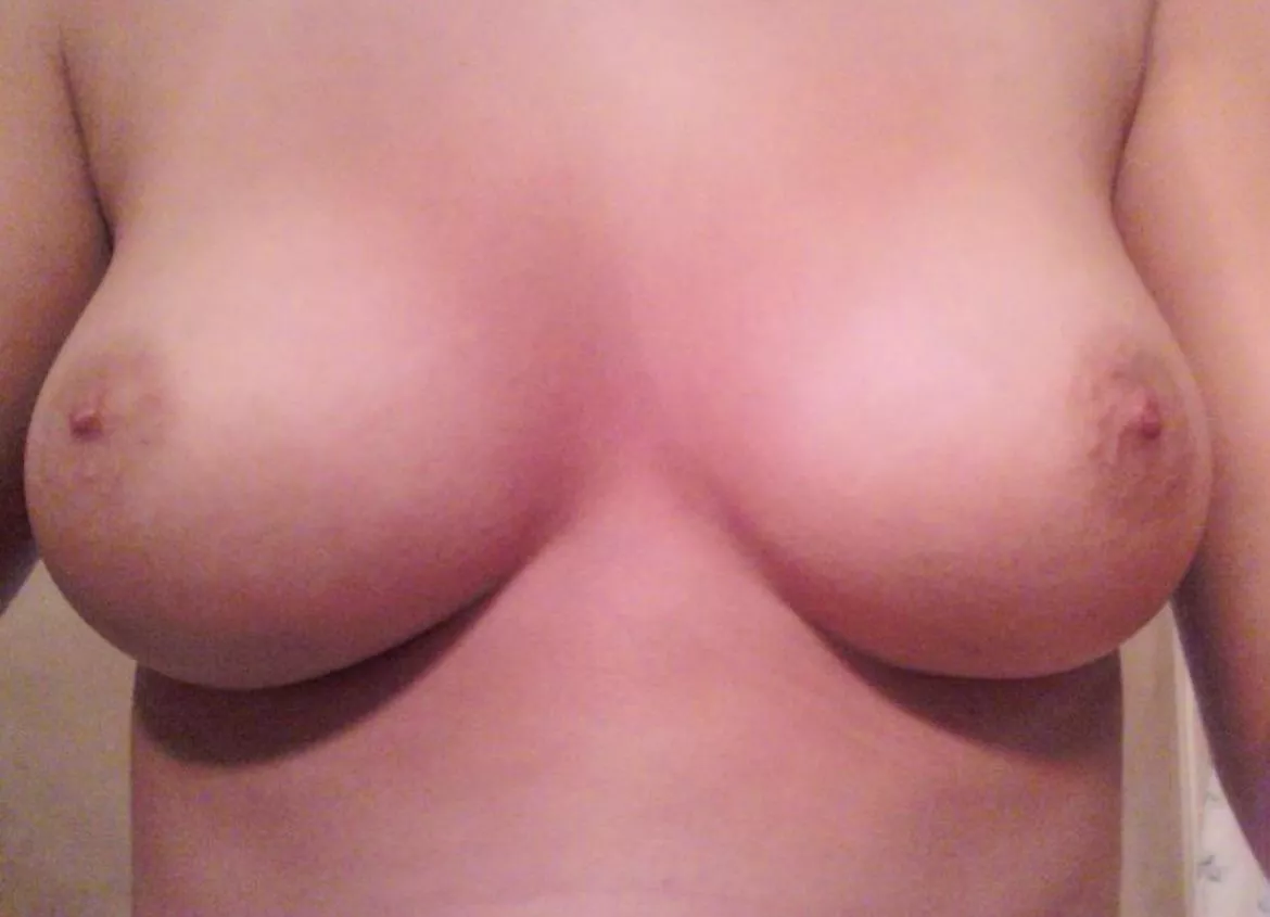 34 (f) posted by SamFloss