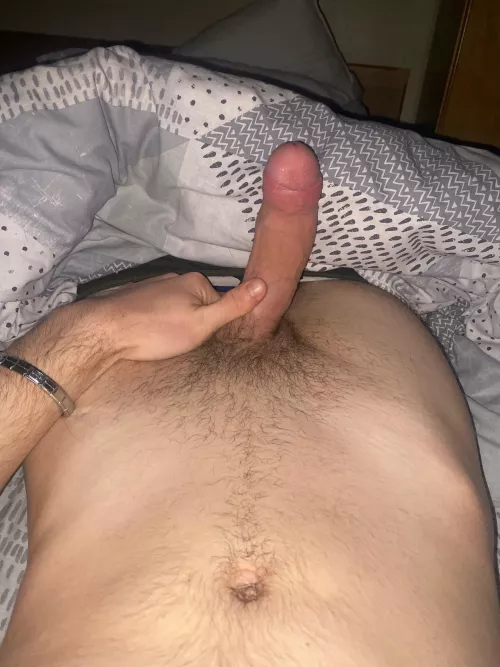 Bottoms hmu make me cum by Only-Salary-4854
