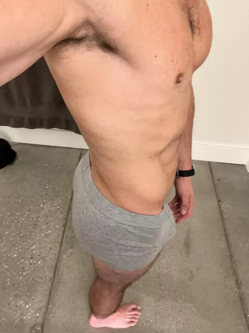 Can you tell I don’t skip leg day? by dtlabrah