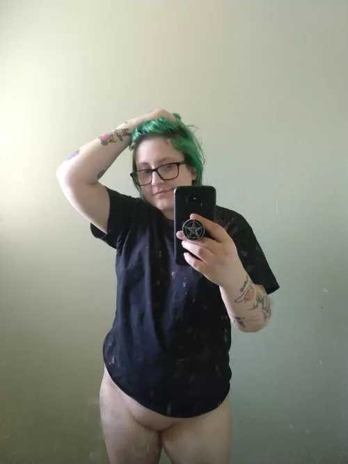 dirty mirror, dirtier boi by ala_mode666